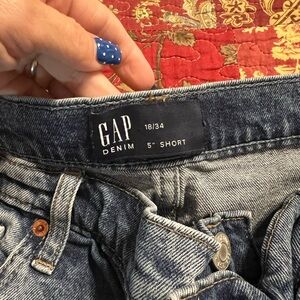 GAP Women's Classic Denim shirts with red bandanna peekaboo distressing